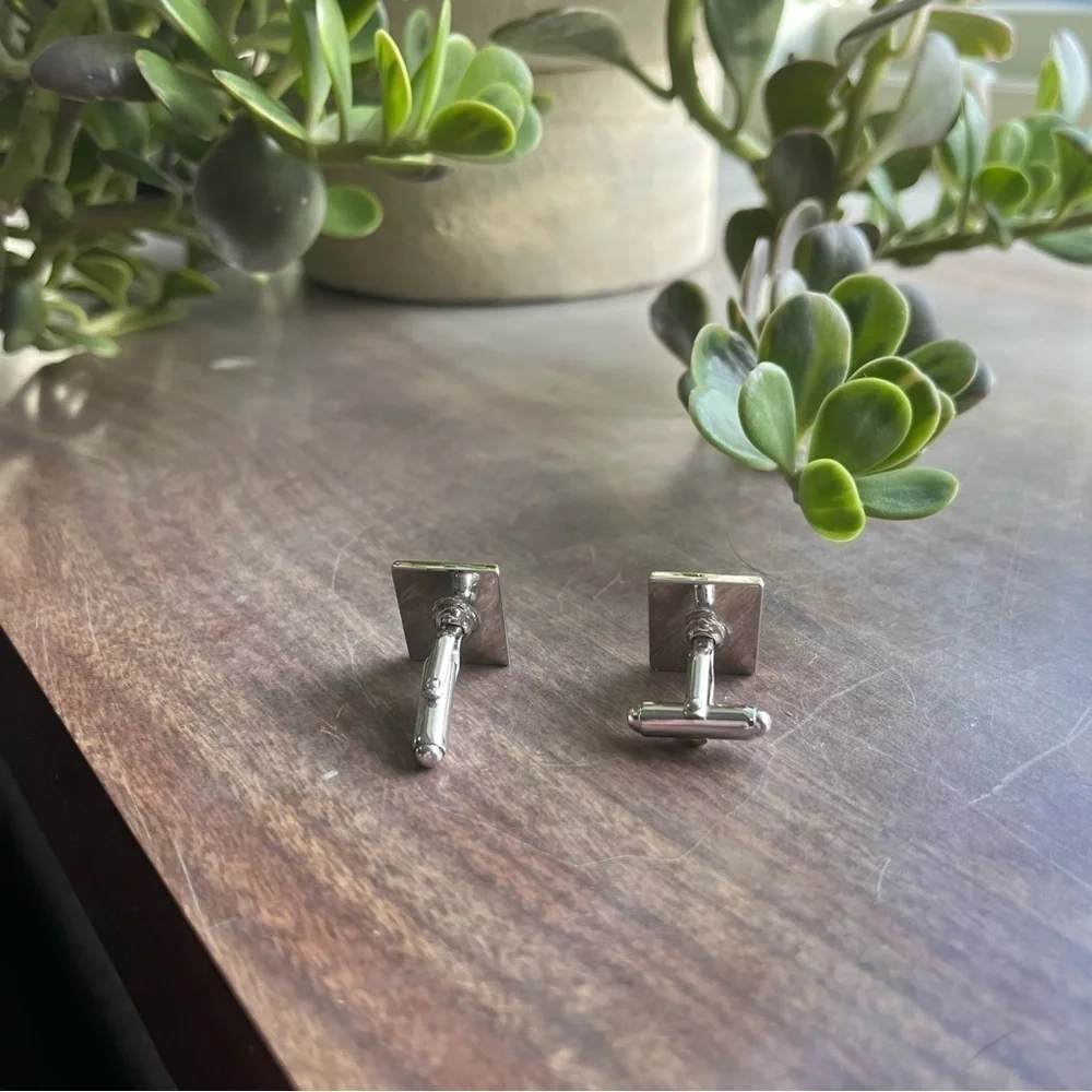 Vintage SWANK Men’s Silver Tone Cuff Links